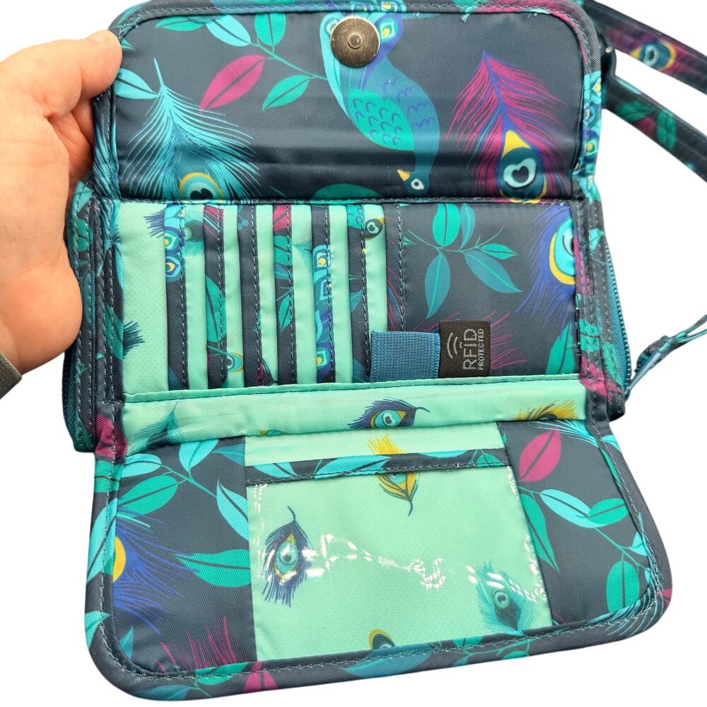 Lug Kickflip RFID Wallet Wristlet crossbody Peacock Feather Print Organizer - Picture 8 of 8